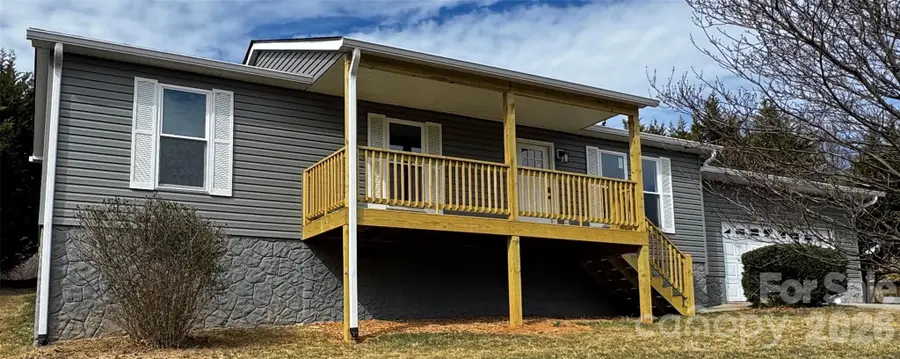 22 Sydney Lane, Asheville, NC 28806 - #2