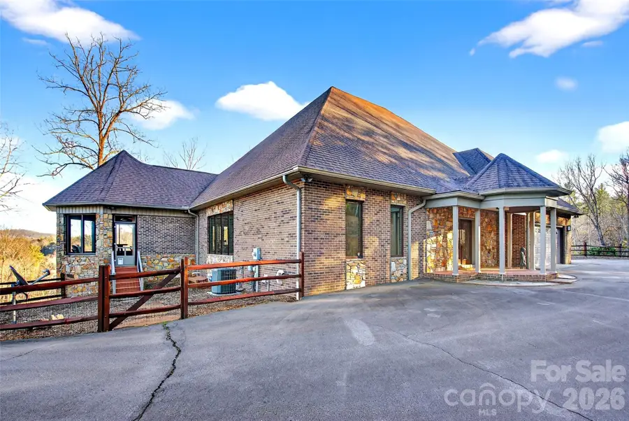 142 Dogwood Trail, Spruce Pine, NC 28777 - #3