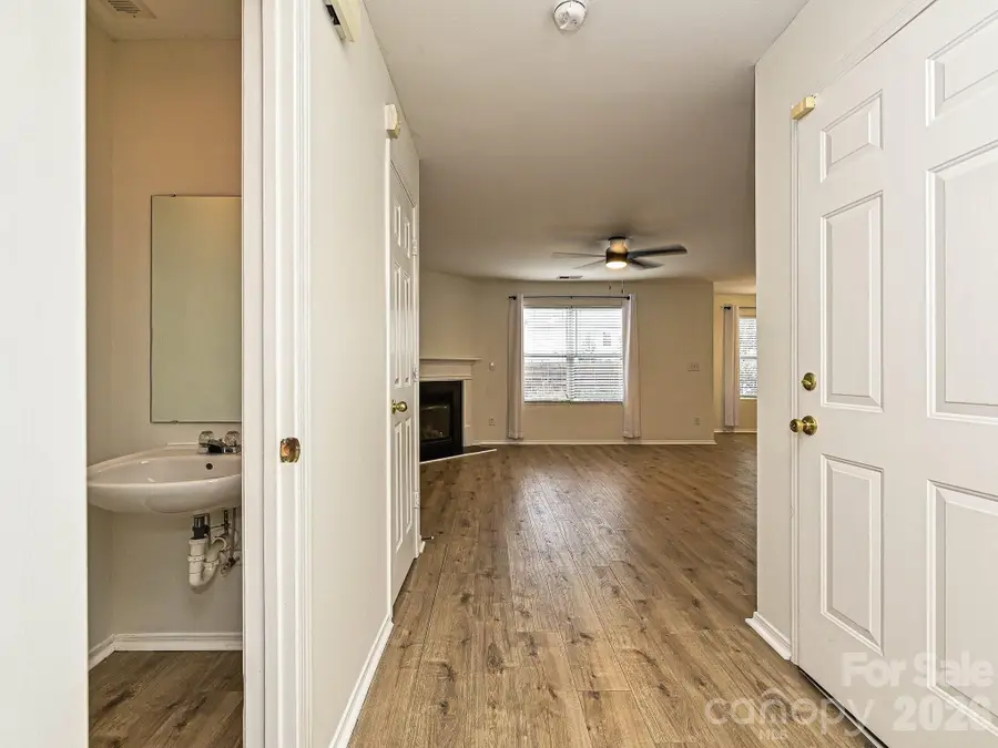 8712 Westhope Street, Charlotte, NC 28216 - #3