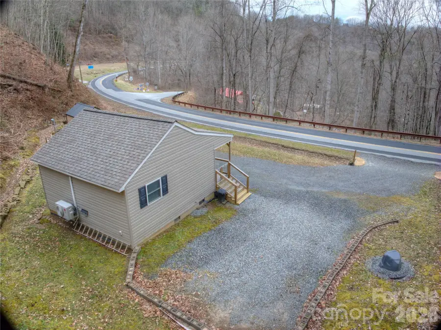 3807 Hwy 28 Highway, Robbinsville, NC 28771 - #2