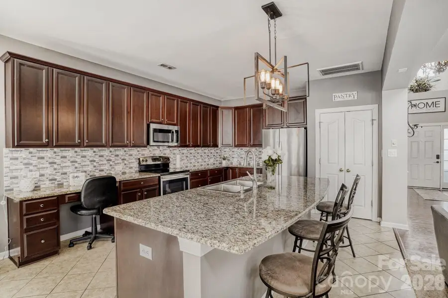 11138 Huntington Meadow Lane, Charlotte, NC 28273 - #2