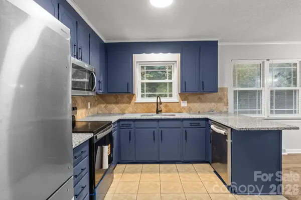 5300 Hickory Lane, Charlotte, NC 28216