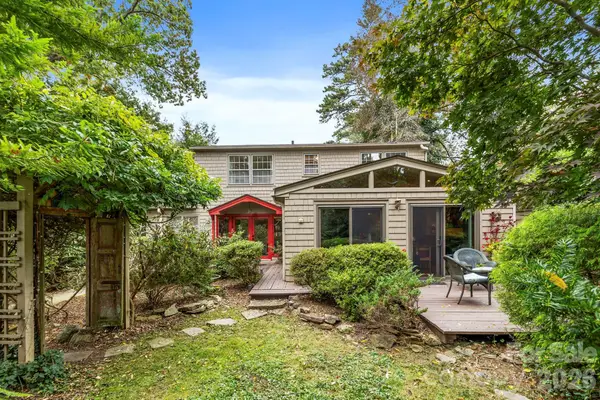 190 School Road, Asheville, NC 28806