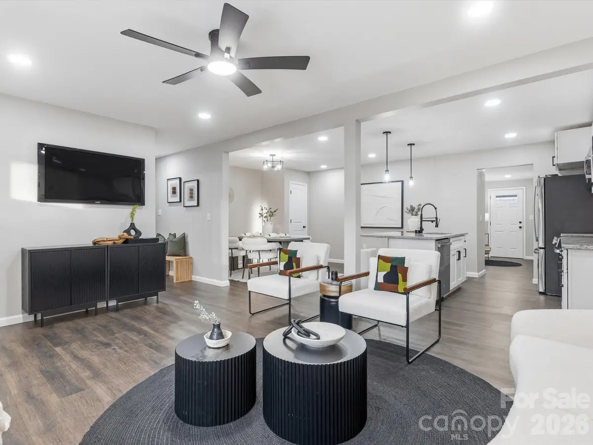 9243 Edgevale Drive, Charlotte, NC 28216 - #1