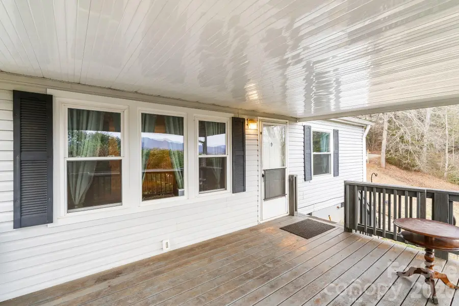 210 Ledbetter Lane, Franklin, NC 28734 - #3