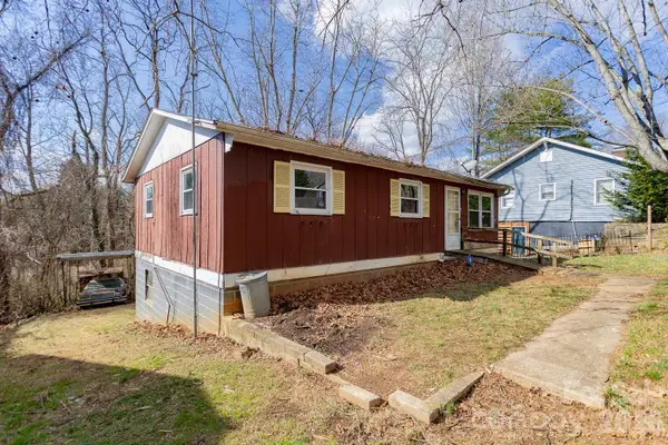 7 Main Street, Asheville, NC 28803