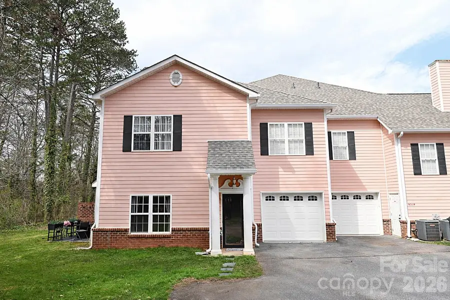 1360 21st Avenue Ne, Hickory, NC 28601 - #2