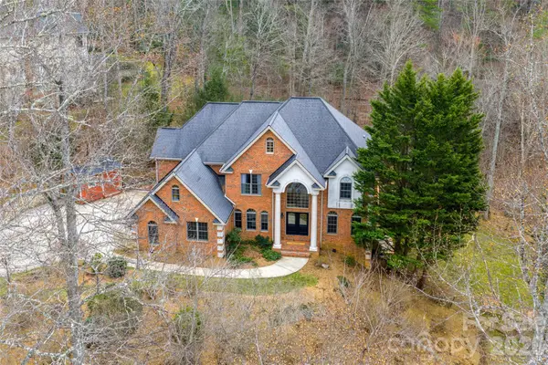 39 Windover Drive, Asheville, NC 28803