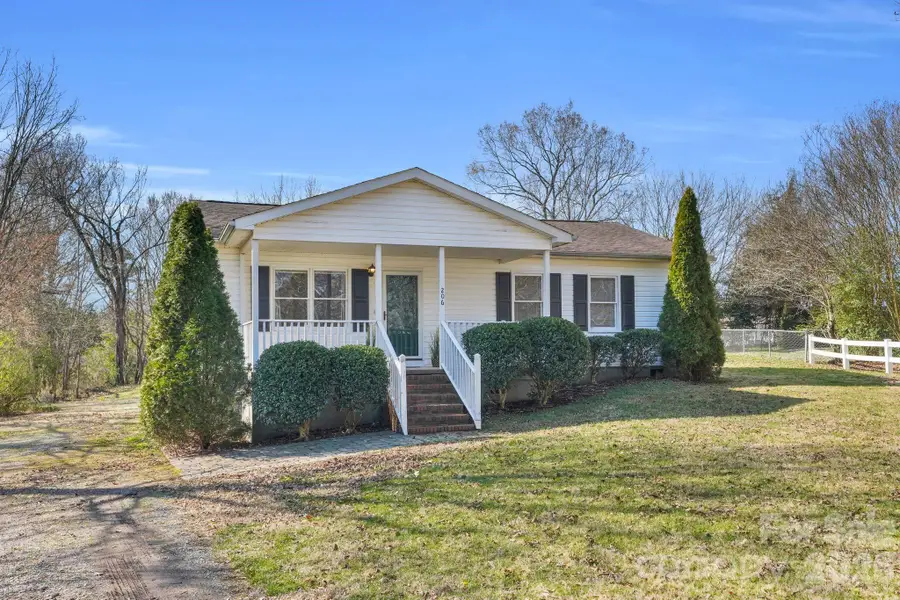 206 Ross Court, Belmont, NC 28012 - #3