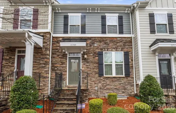 11709 Blessington Road, Huntersville, NC 28078