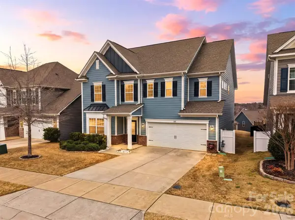 128 W Morehouse Avenue, Mooresville, NC 28117