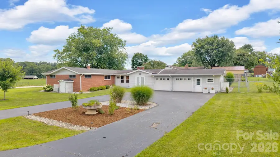 10 Moland Drive, Etowah, NC 28729 - #2