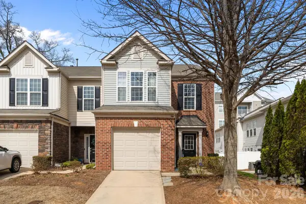 5916 Carrollton Lane, Charlotte, NC 28210