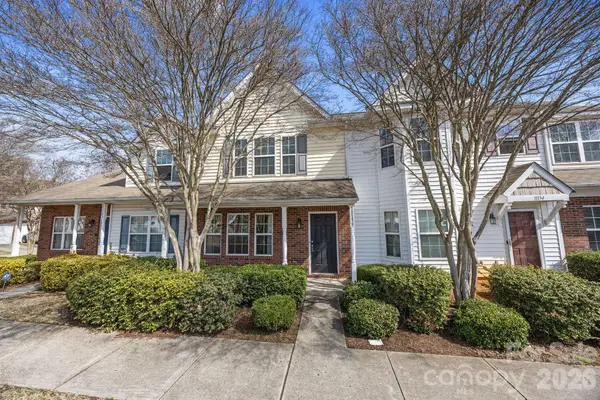 11138 Derryrush Drive, Charlotte, NC 28213