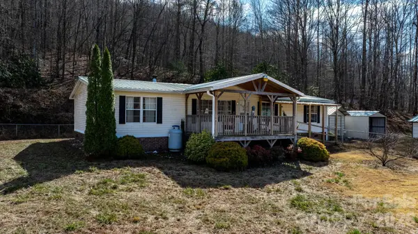 1922 Zacks Fork Road, Lenoir, NC 28645