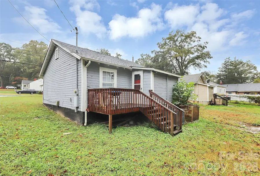 1102 W Davidson Avenue, Gastonia, NC 28052 - #3