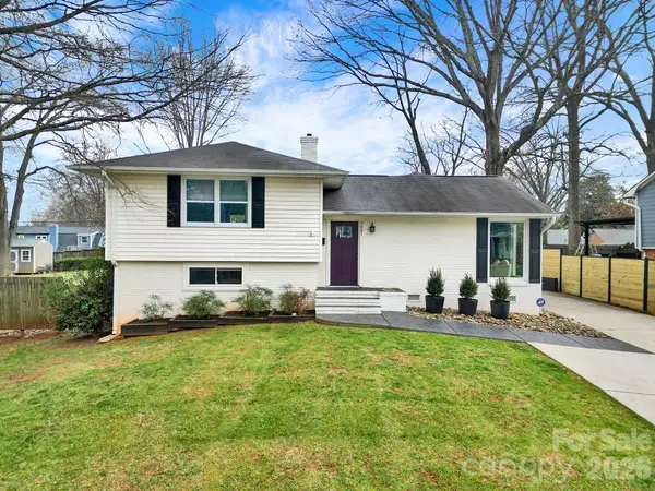 5001 White Oak Road, Charlotte, NC 28210