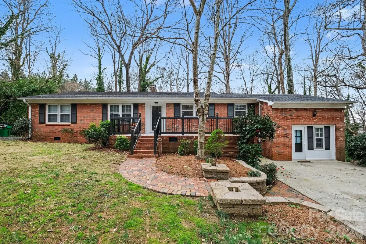 8101 Kerrybrook Circle, Charlotte, NC 28214 - #1