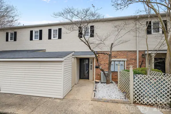 5943 Quail Hollow Road #B, Charlotte, NC 28210