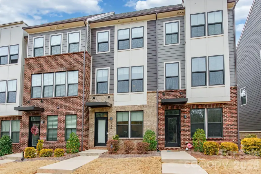 924 Broad River Lane, Charlotte, NC 28211 - #2