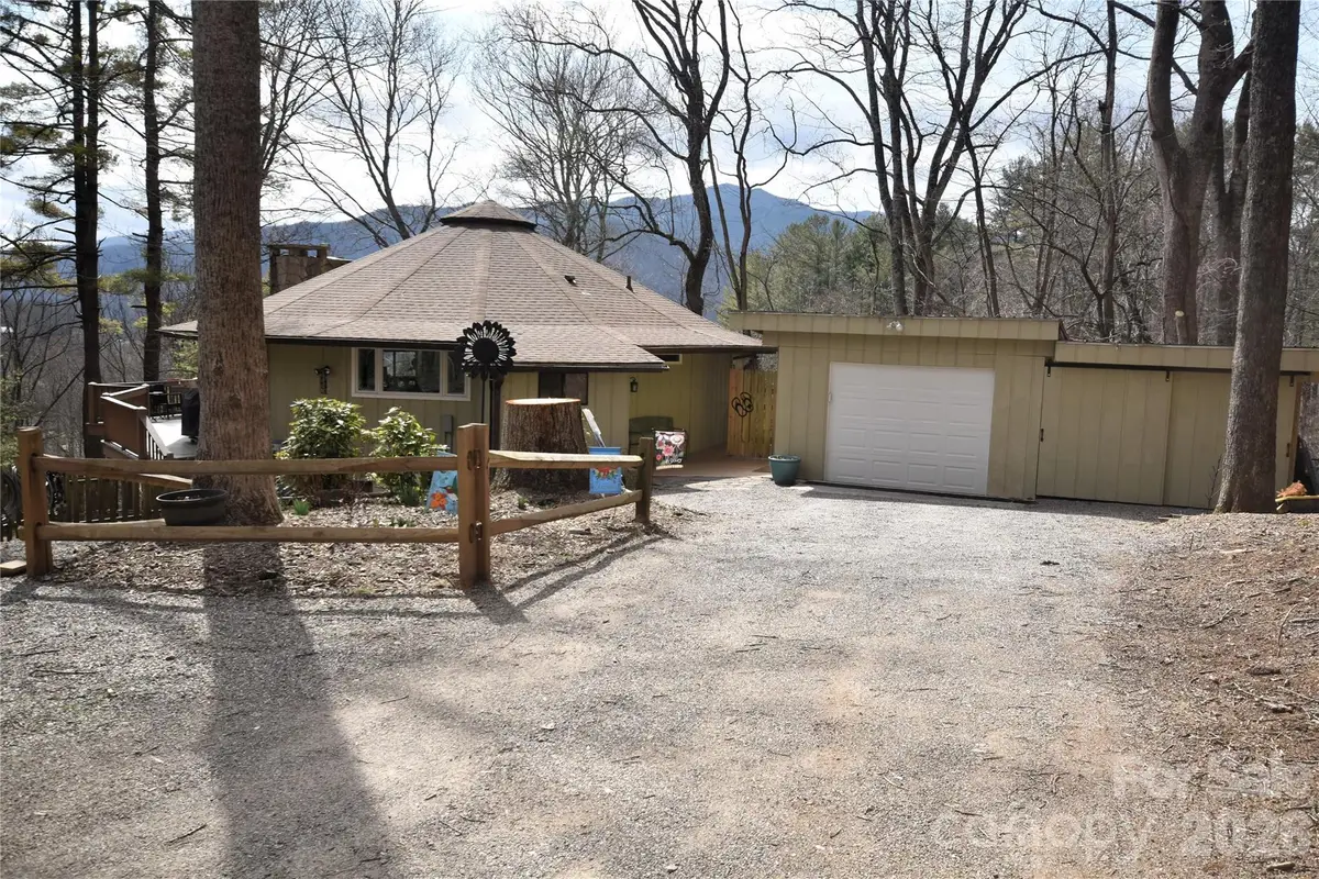 1299 Country Club Drive, Canton, NC 28716 - #1