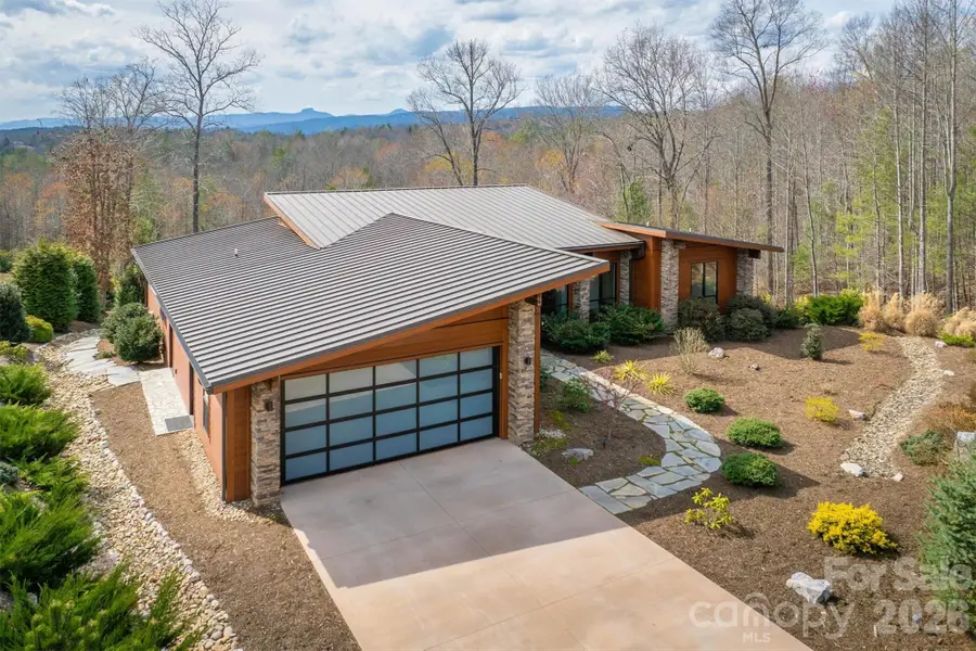 1416 High Valley Way, Lenoir, NC 28645 - #2