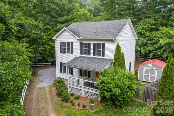 15 Asbury Cottage Drive, Candler, NC 28715