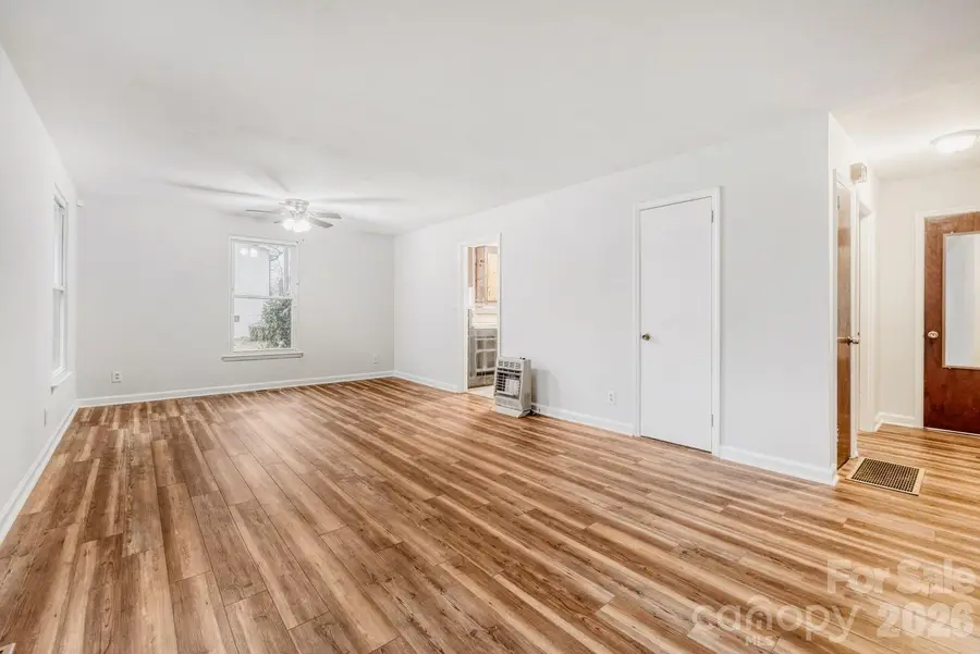 3728 Seaforth Drive, Charlotte, NC 28205 - #3