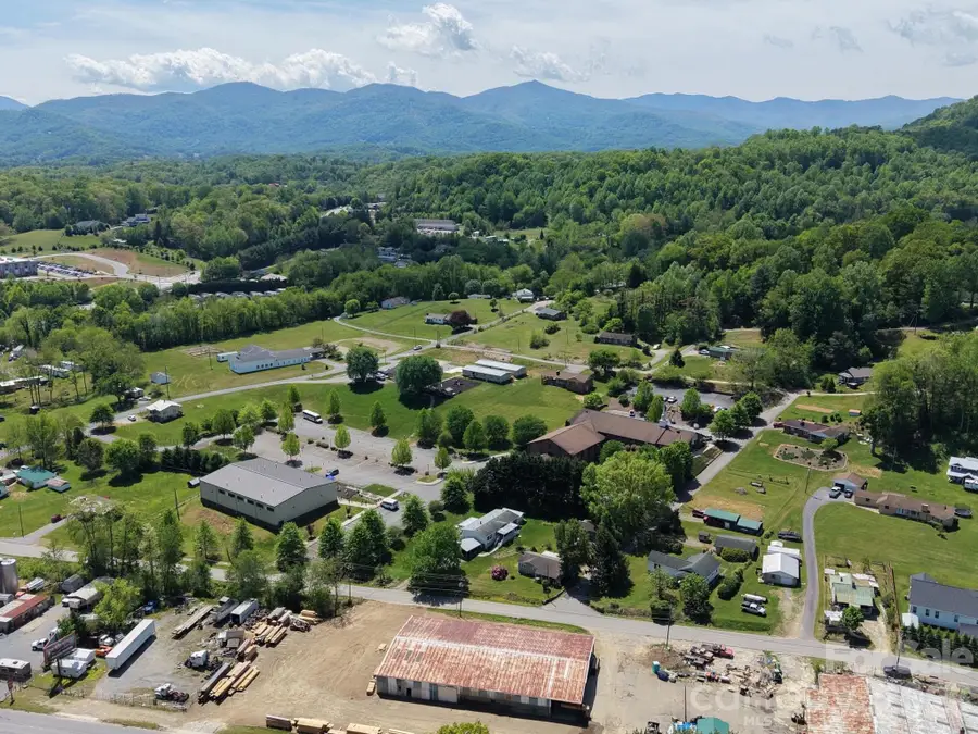 70 Winchester Drive, Waynesville, NC 28785 - #2