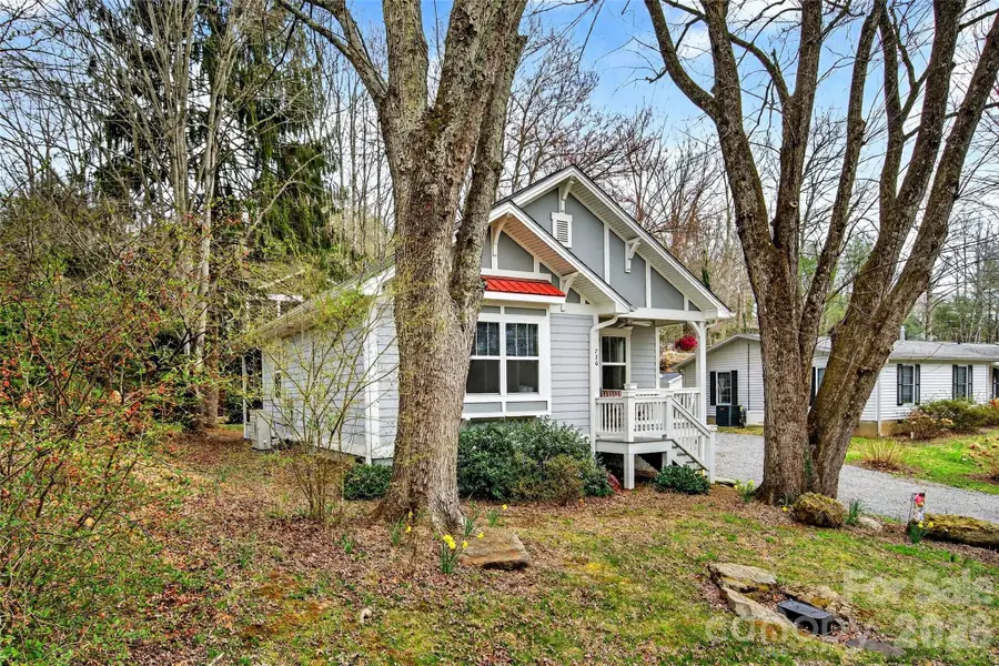726 Rhododendron Avenue, Black Mountain, NC 28711 - #2