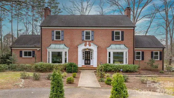 1540 Westbrook Circle, Gastonia, NC 28052