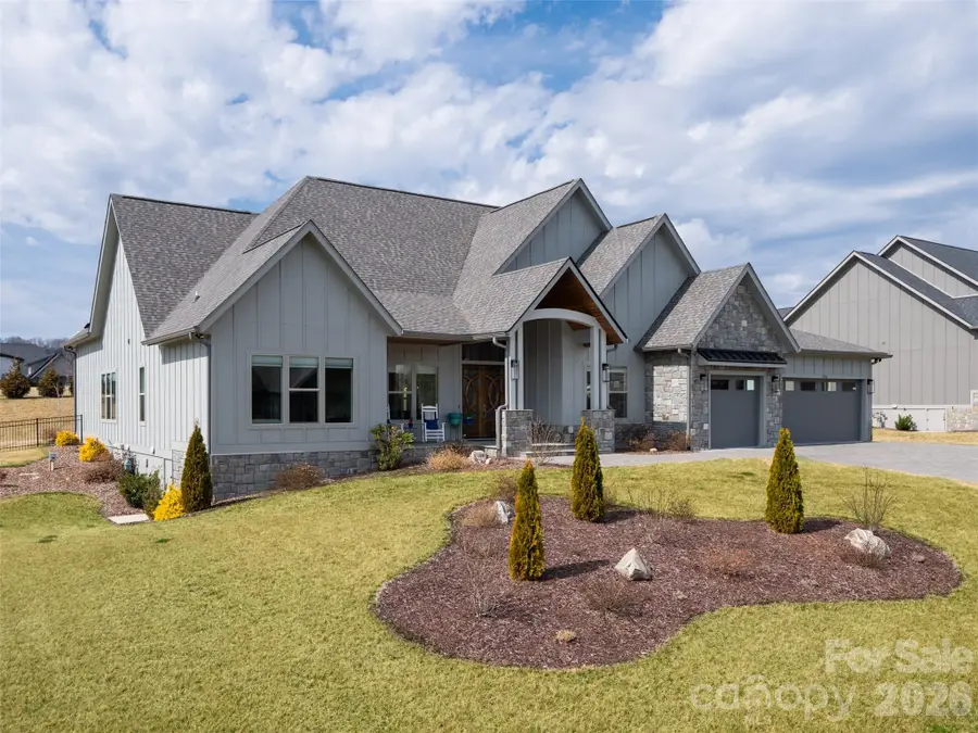 744 Daniel Circle Drive, Mills River, NC 28759 - #2