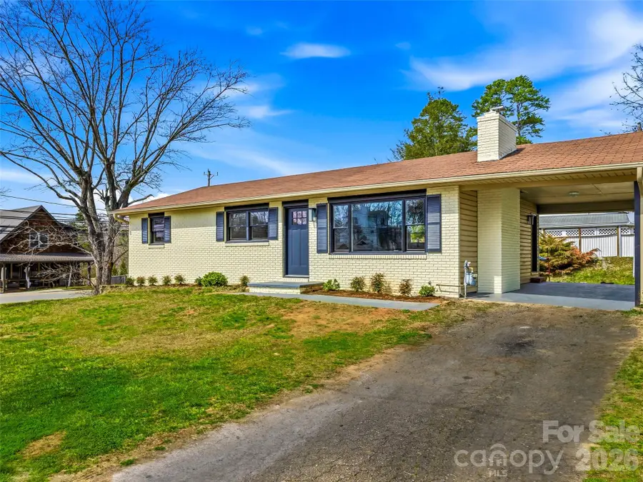 2 Oakland Street, Weaverville, NC 28787 - #2