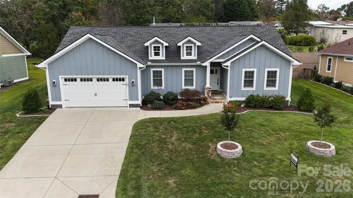 138 Olde Oak Way, Hendersonville, NC 28792 - #1