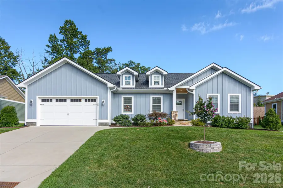 138 Olde Oak Way, Hendersonville, NC 28792 - #3