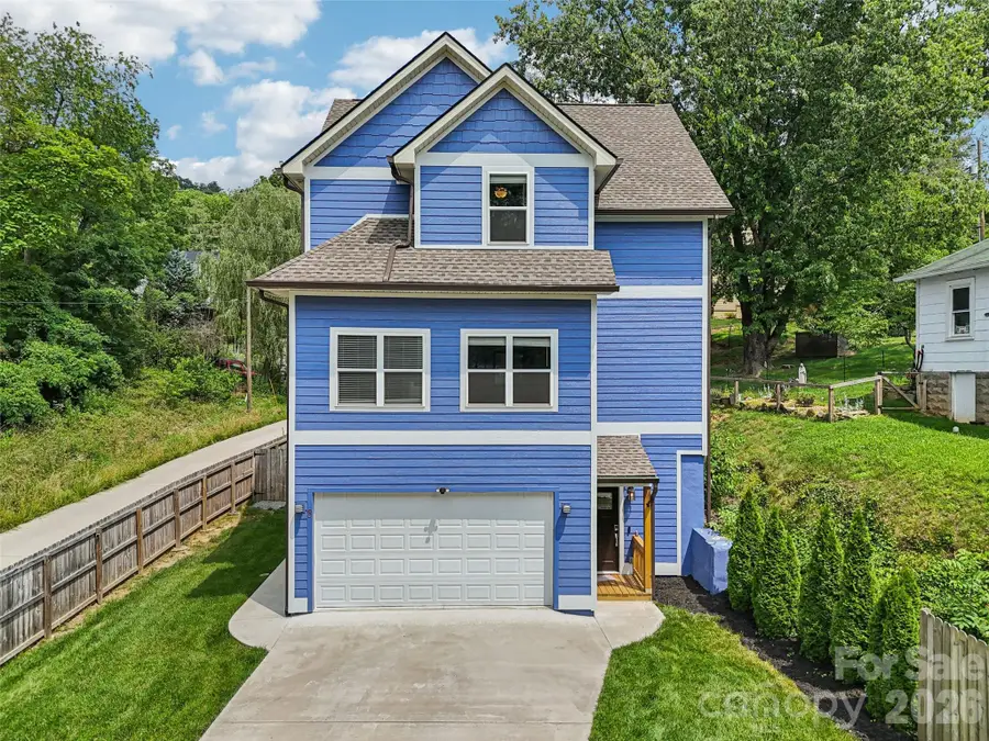 8 Apple Lane, Asheville, NC 28804 - #3
