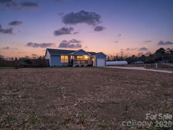 655 W Oconee Street, Chesnee, SC 29323