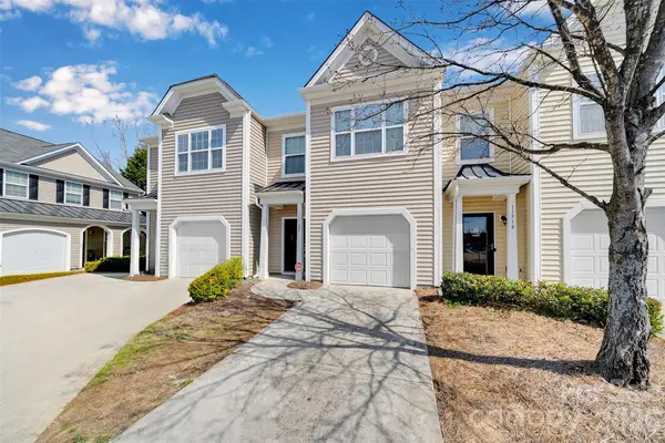 11722 Prideland Court, Charlotte, NC 28273