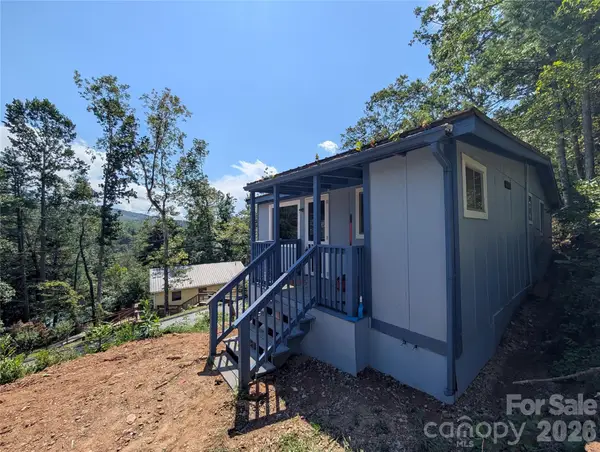 260 Oak Ridge Road, Hendersonville, NC 28792