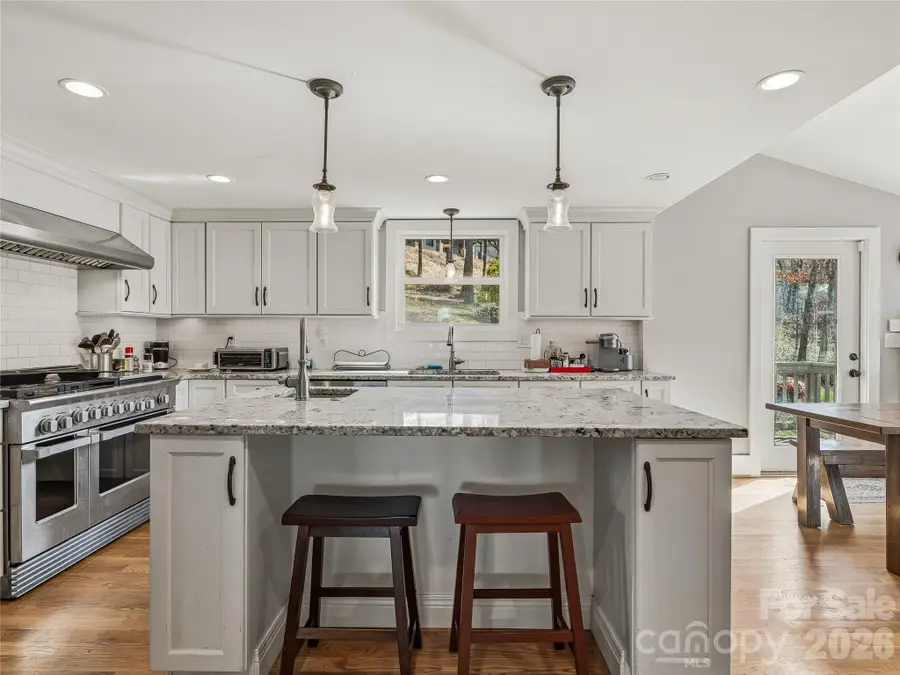 3 Perrion Avenue, Weaverville, NC 28787 - #2