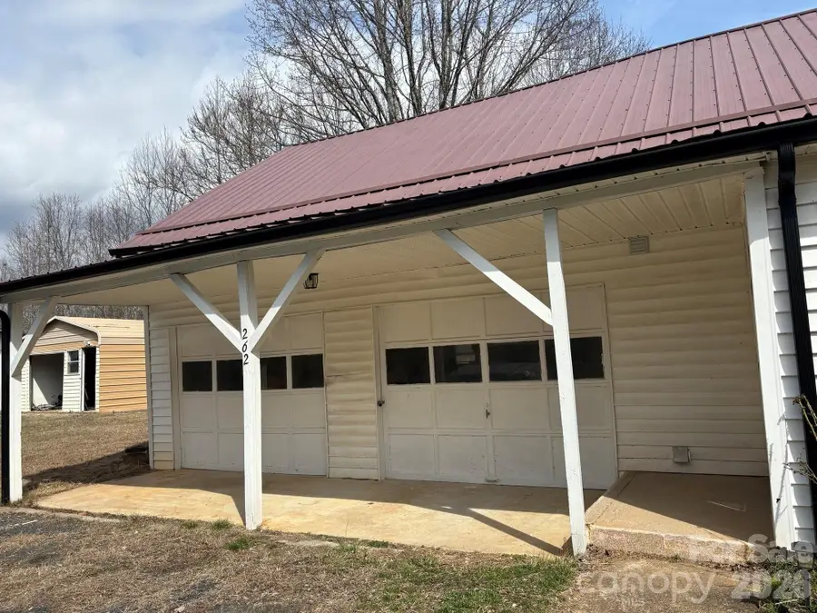 262 Blackberry Lane, Bakersville, NC 28705 - #2