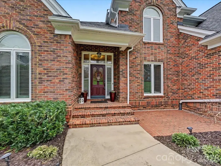 18801 River Falls Drive, Davidson, NC 28036 - #2