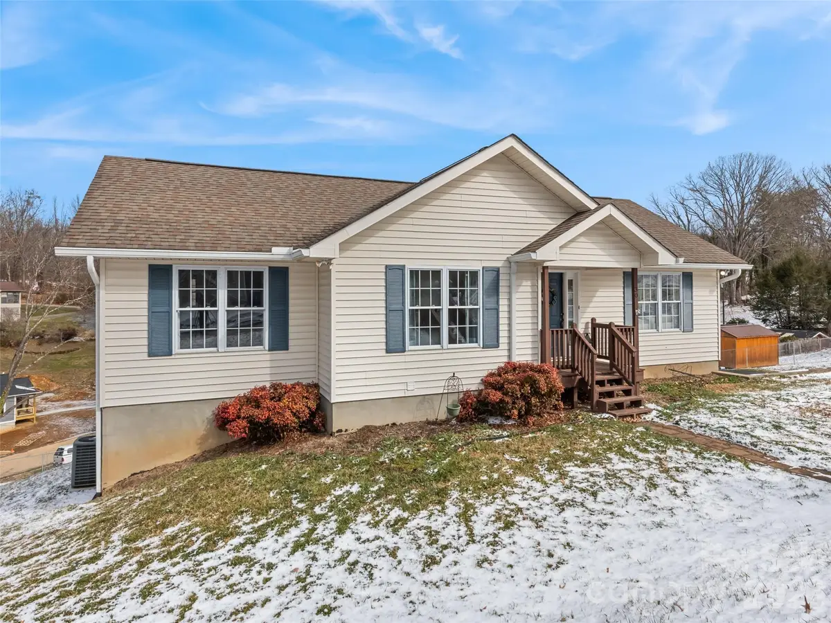 30 Woodruff Street, Canton, NC 28716 - #1