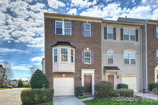 7703 Jackson Pond Drive, Charlotte, NC 28273