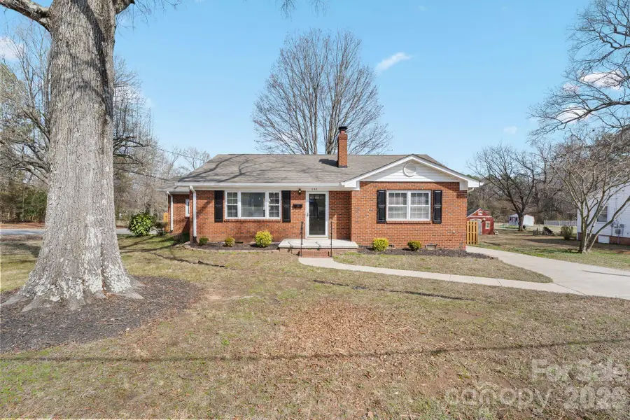 242 White Street Nw, Concord, NC 28027 - #2