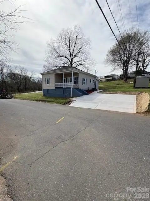 97 Sixth Street, Cramerton, NC 28032