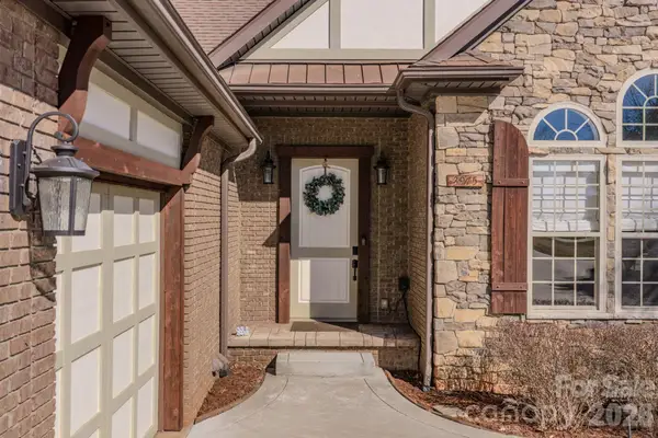 3975 Plantation Drive, Morganton, NC 28655