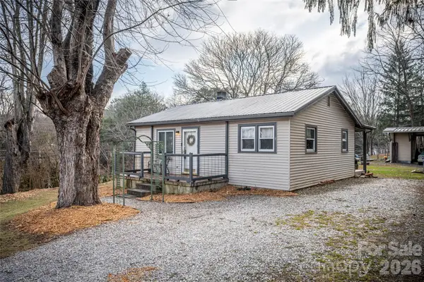 8 Linda Vista Drive, Asheville, NC 28806