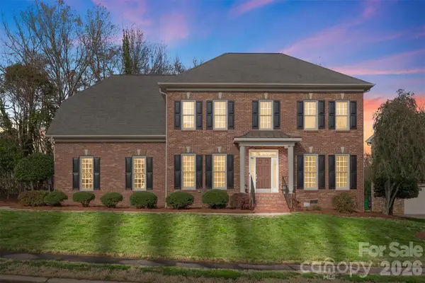 6817 Thornton Oaks Court, Charlotte, NC 28270