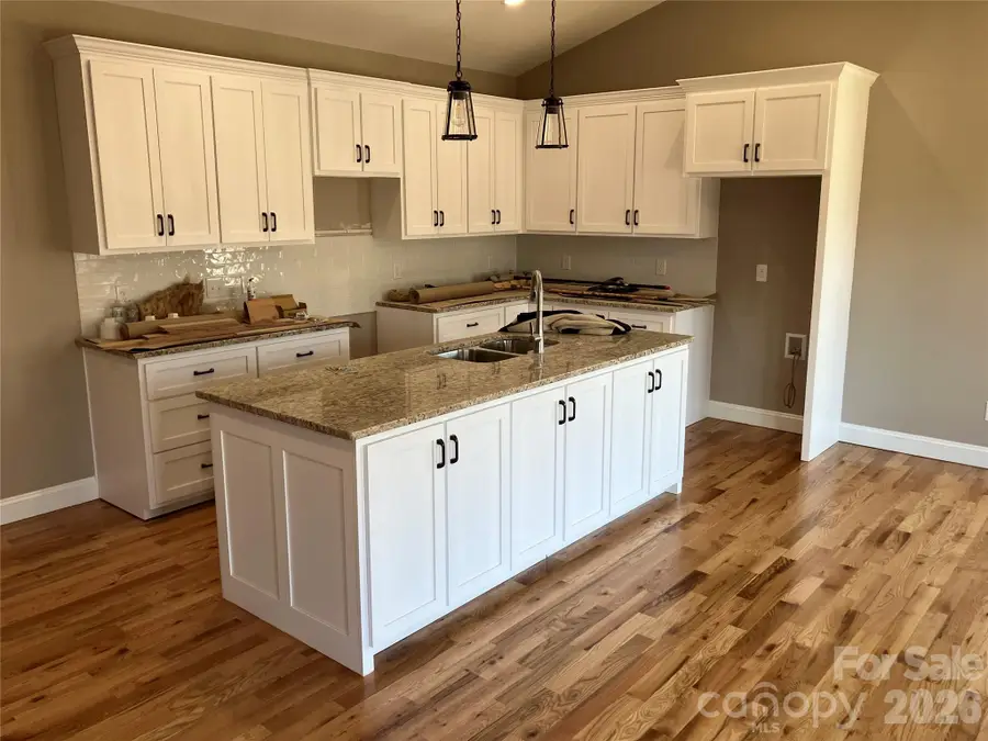 4952 Southview Drive, Hickory, NC 28602 - #2